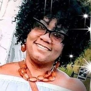 Meet your Posher, Felisha